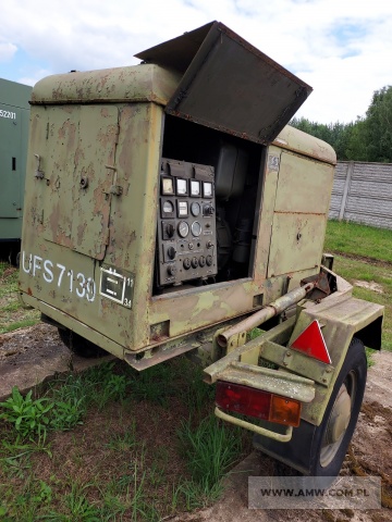 Zespół spalinowo-elektryczny PAD-8-3/400/P1 (8 kW, 380 V, 50 Hz) na przyczepie 1-os. (ład. 0,8 t) 